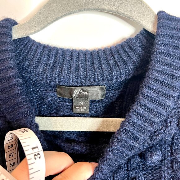 J. Crew Navy Blue Popcorn Cable Knit Crew Neck Sweater Lamb's Wool Blend Size M - Picture 3 of 6